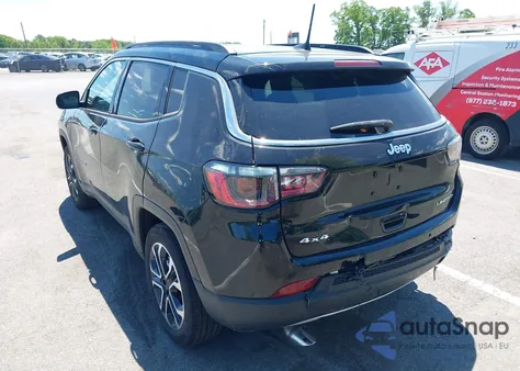 2023 Jeep Compass Limited 4X4 from USA, damaged, VIN 3C4NJDCN6PT556523